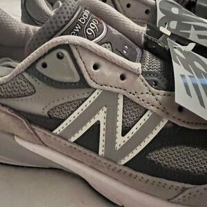 New Balance 990 v6 Sneakers NWT